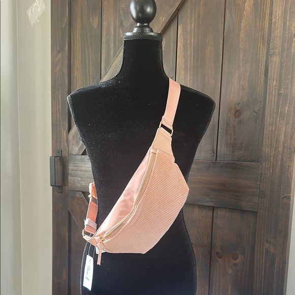 I am Handbags - I am Crossbody bag/Fanny pack